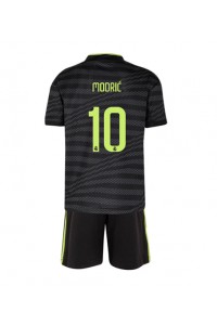 Fotbalové Dres Real Madrid Luka Modric #10 Dětské Třetí Oblečení 2022-23 Krátký Rukáv (+ trenýrky)